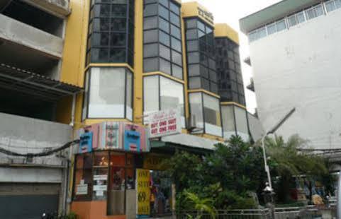 โรงแรมเดอะบูทีคเพลส กรุงเทพมหานคร ภายนอก รูปภาพ